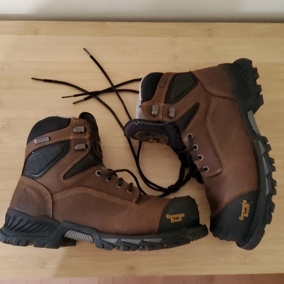 Mens boots - Picture 2 of 3